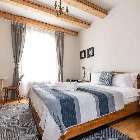 Guest house Wood House Republicii Brasov