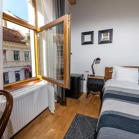 Wood House Republicii Guest house Brasov