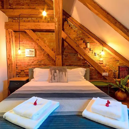 Appart hôtel Wood House Republicii Braşov