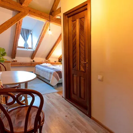 Guest house Wood House Republicii Brasov