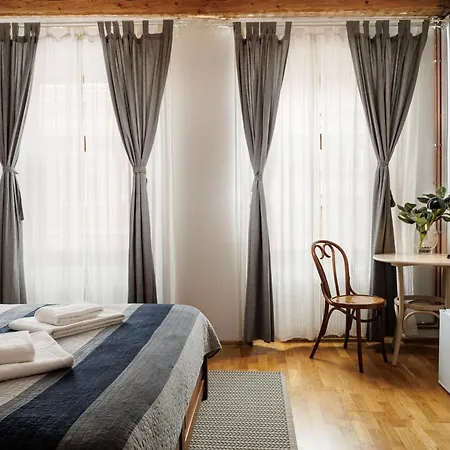 Wood House Republicii 3*