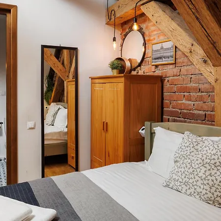 Wood House Republicii