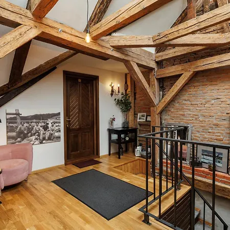 Wood House Republicii Appart hôtel Braşov