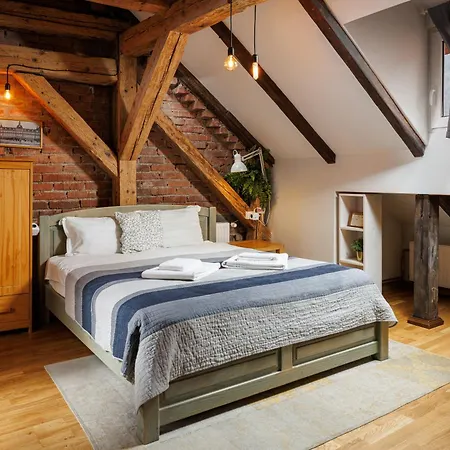 Appart hôtel Wood House Republicii Braşov