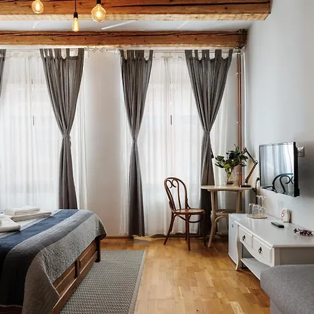 Wood House Republicii * Brasov