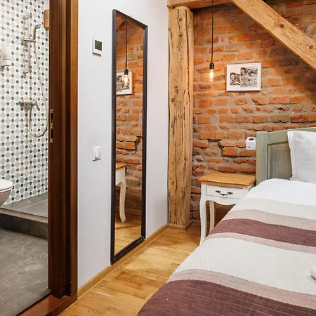 Wood House Republicii
