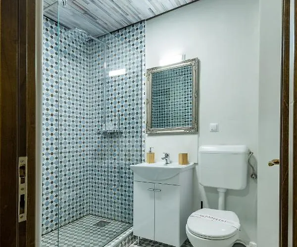 Wood House Republicii Apart-hotel 3*