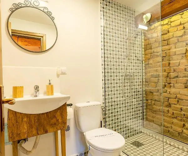 Aparthotel Wood House Republicii 3*