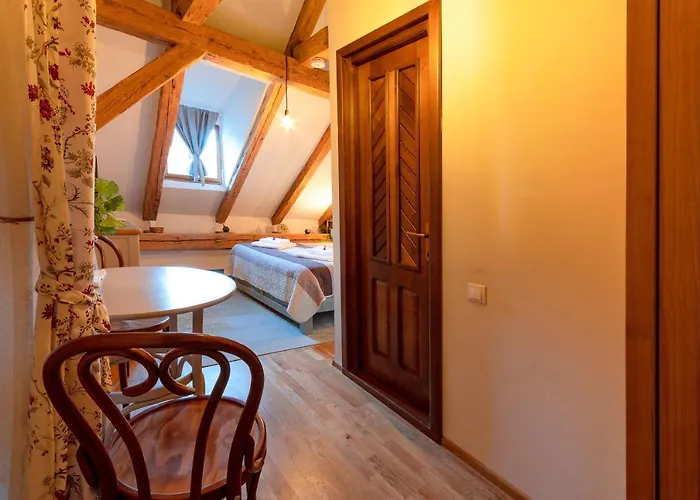 Aparthotel Wood House Republicii Brasov