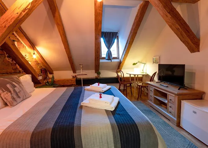 Lägenhetshotell Wood House Republicii Braşov