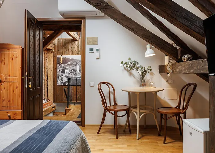 Apart-hotel Wood House Republicii 3*